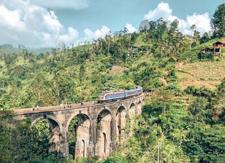 Nine Arch Bridge, Sri Lanka: 5 Things You Should Eat