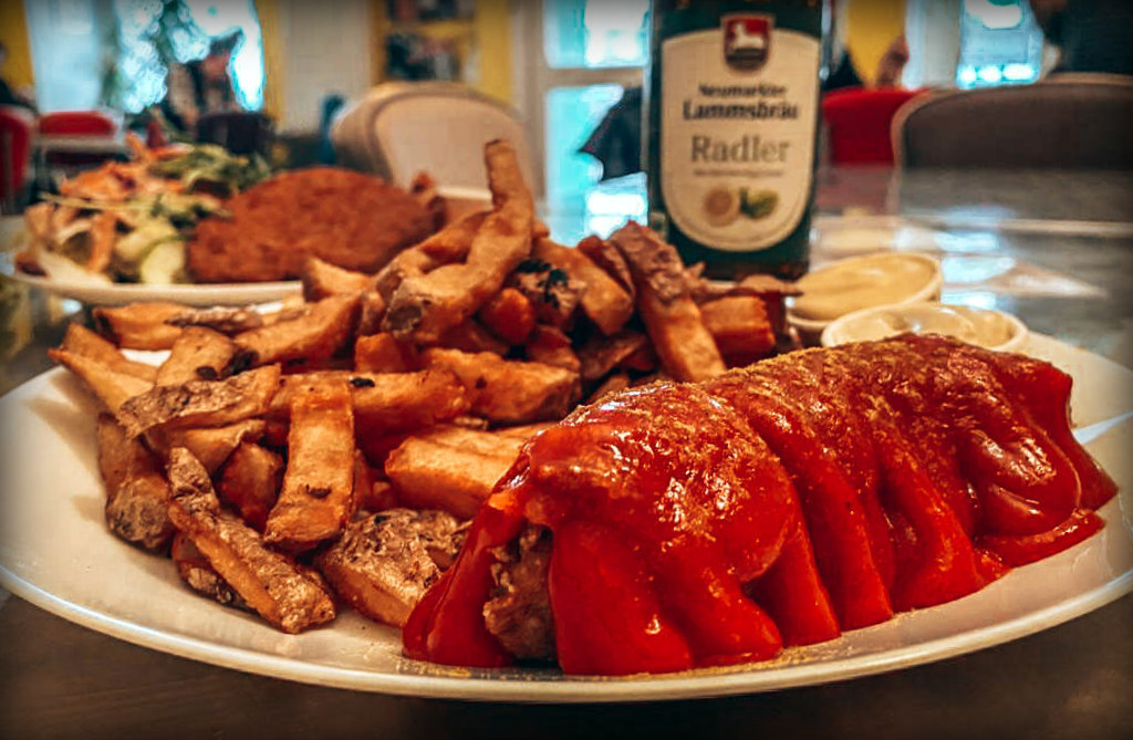 vegan currywurst, berlin