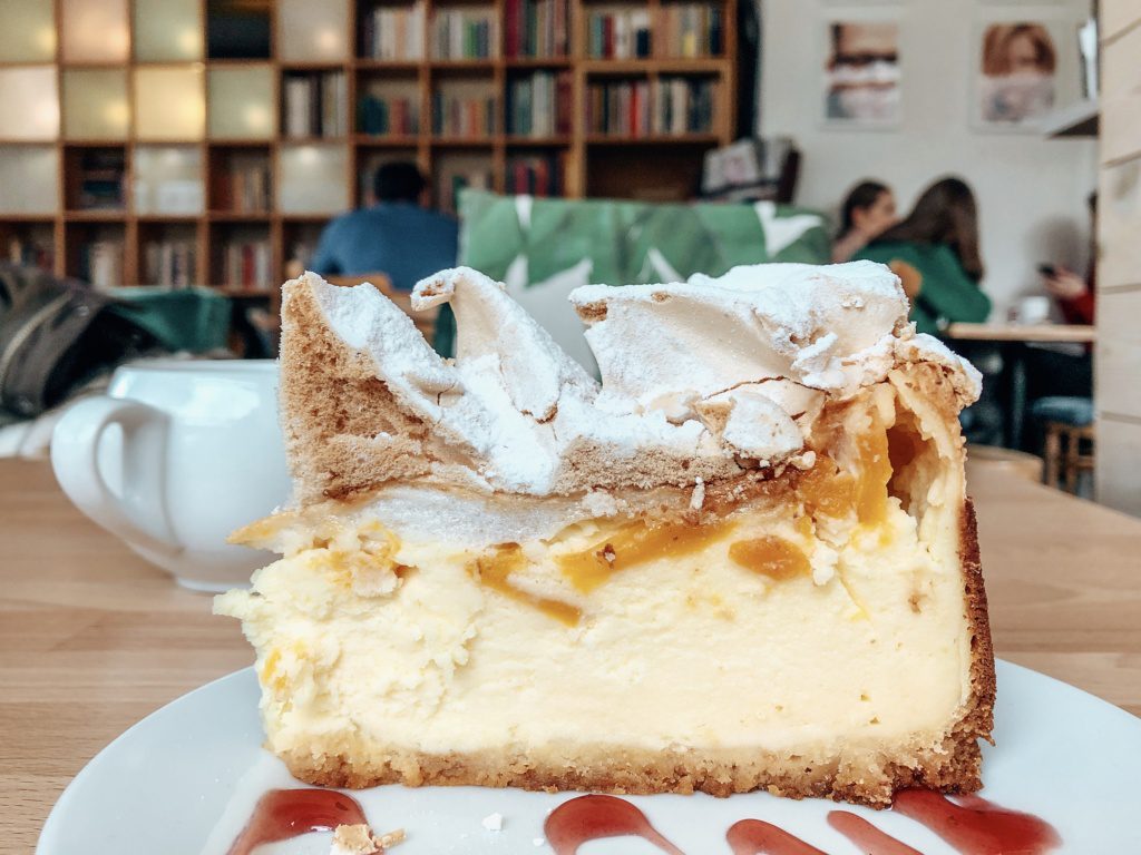 meringue cheesecake, warsaw, poland