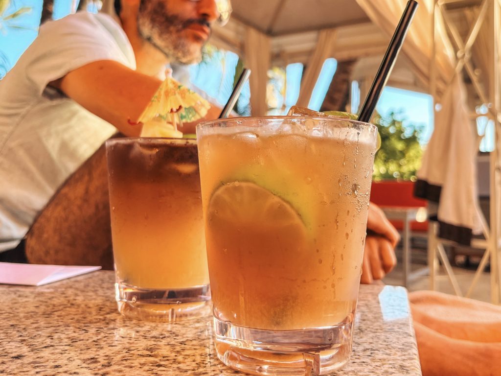 mai tai cocktails hawaii