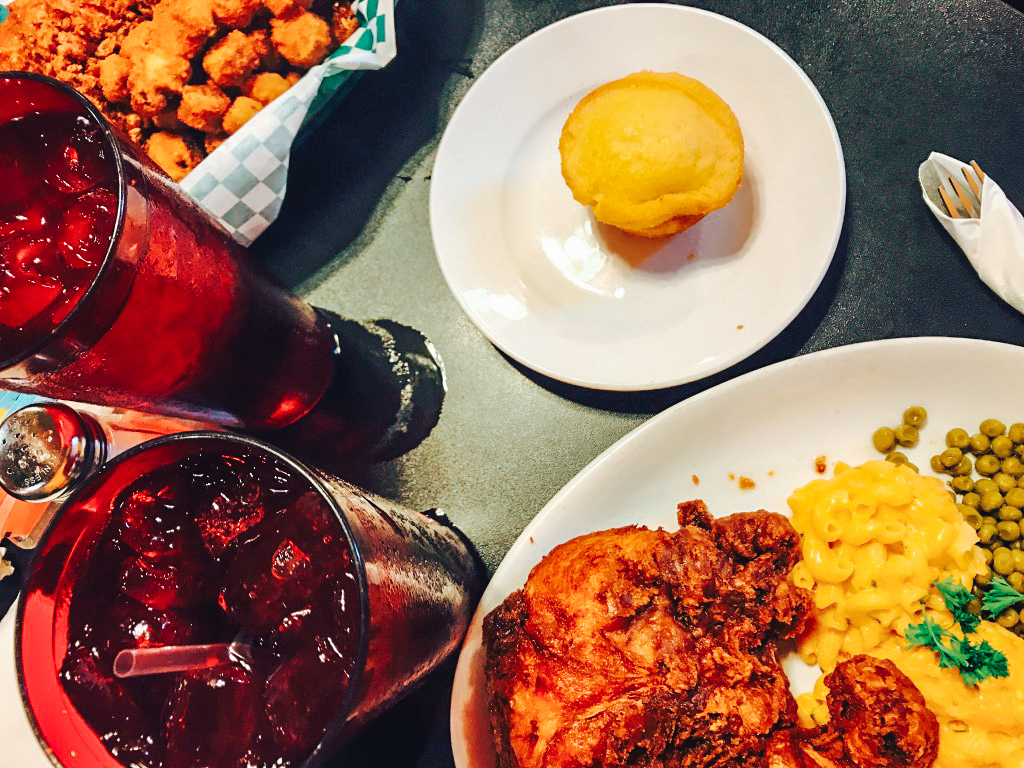 what to eat and drink in new orleans