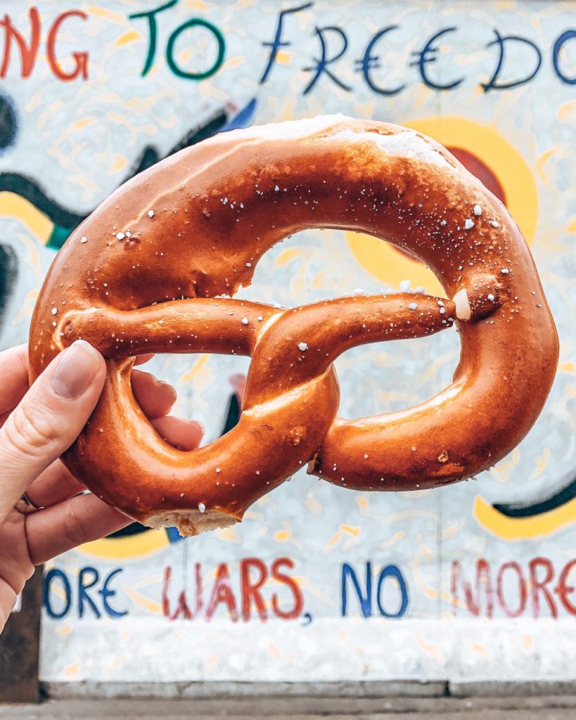 berlin pretzels at berlin wall