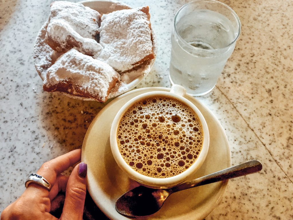 what to eat and drink in new orleans