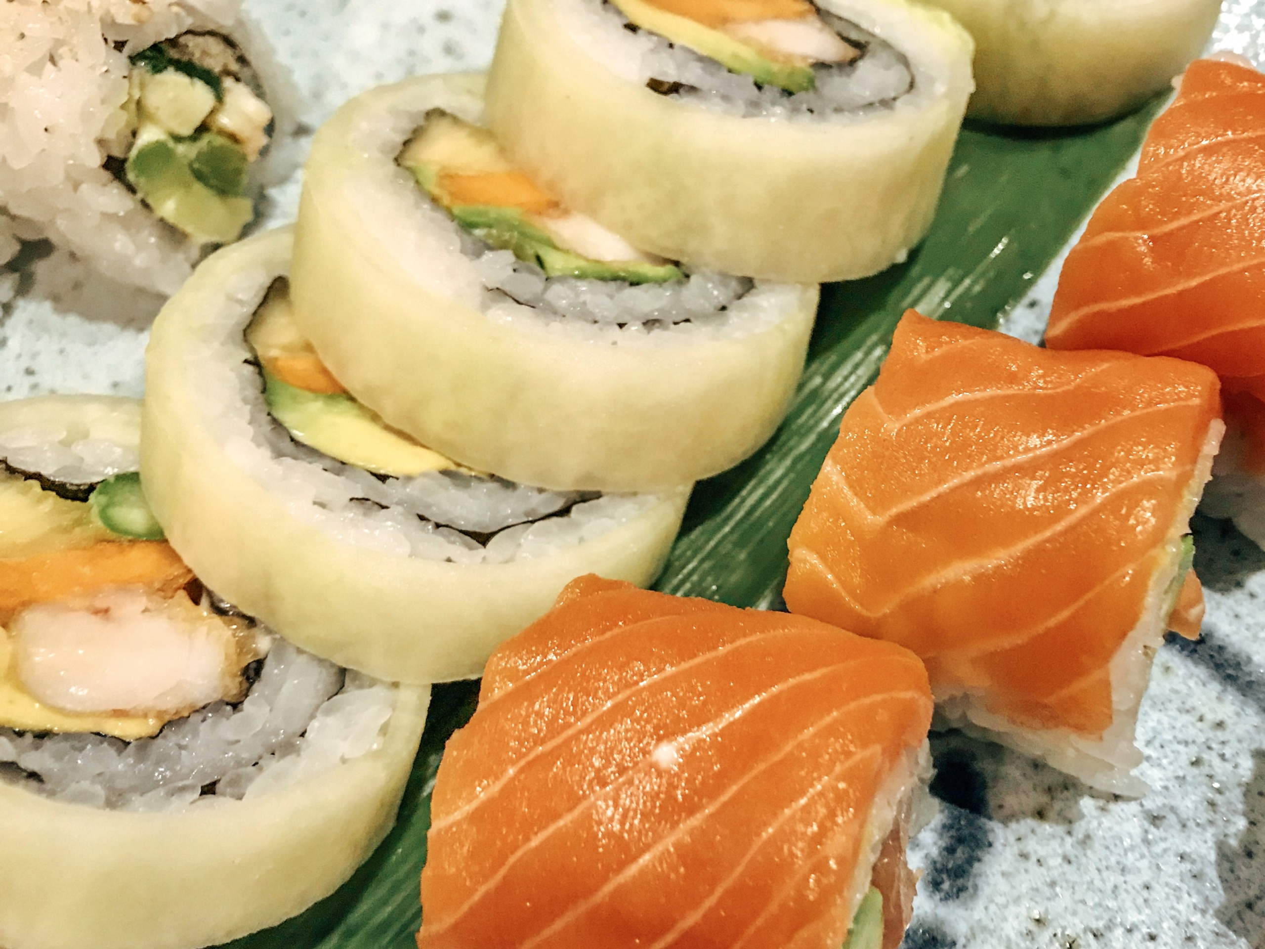 california roll sushi