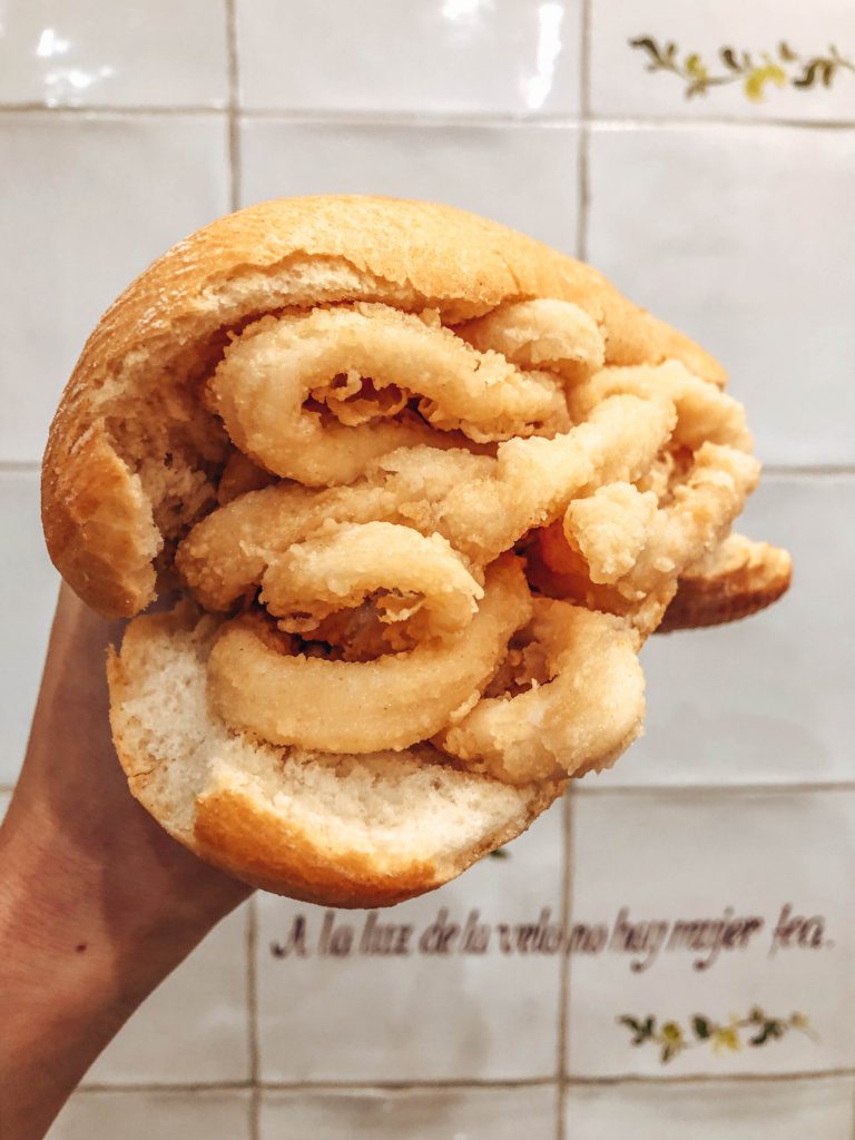 bocadillo de calamares