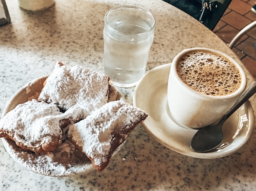 what to eat and drink in new orleans