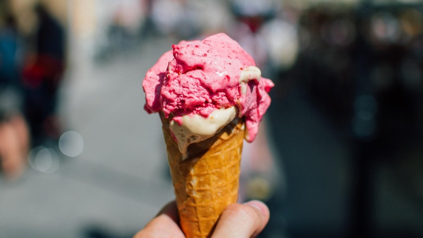 vegan ice cream cone in los angeles