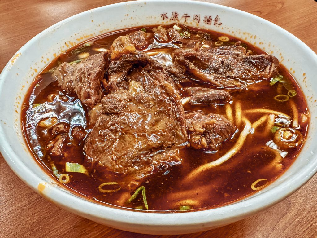 best eats in taipei beef noodle soup at yong kang beef noodle