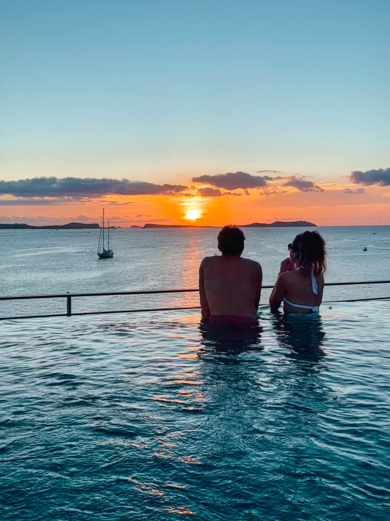 vibra yamm sunset hotel ibiza