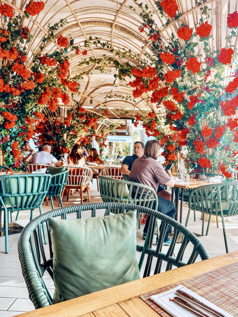 ushuaia hotel ibiza breakfast