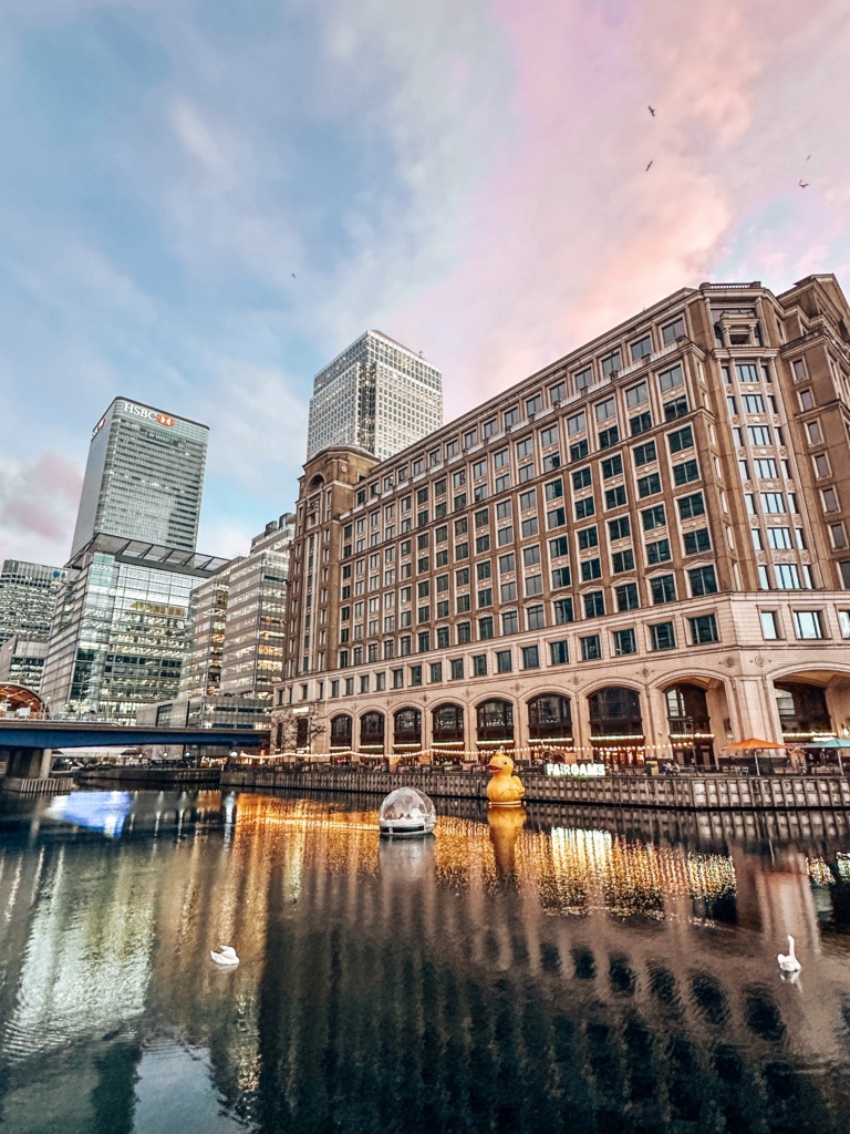 canary wharf sunset