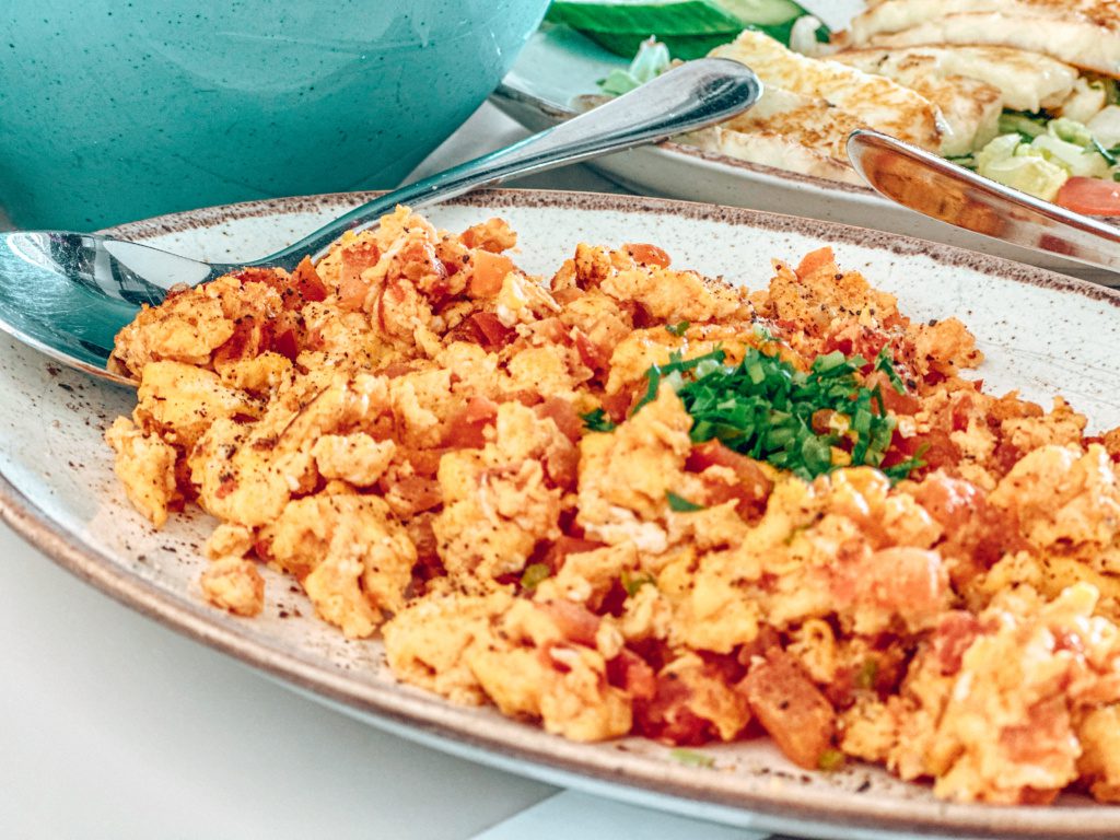 arabic eggs abu dhabi breakfast