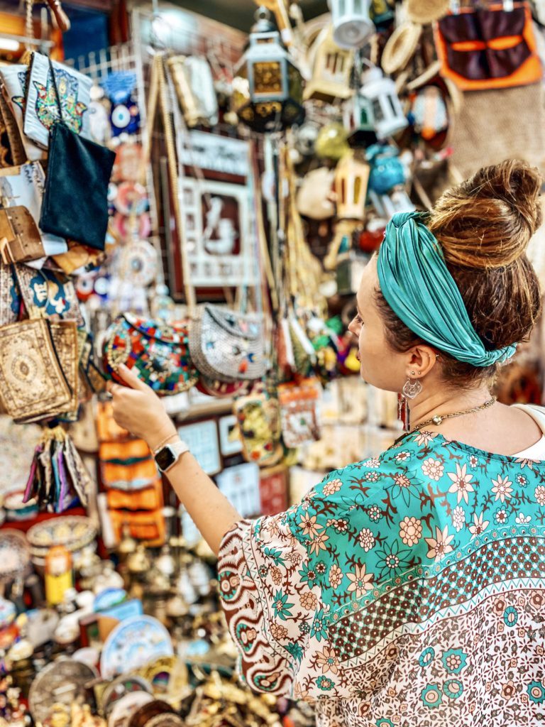 mutrah souk muscat oman