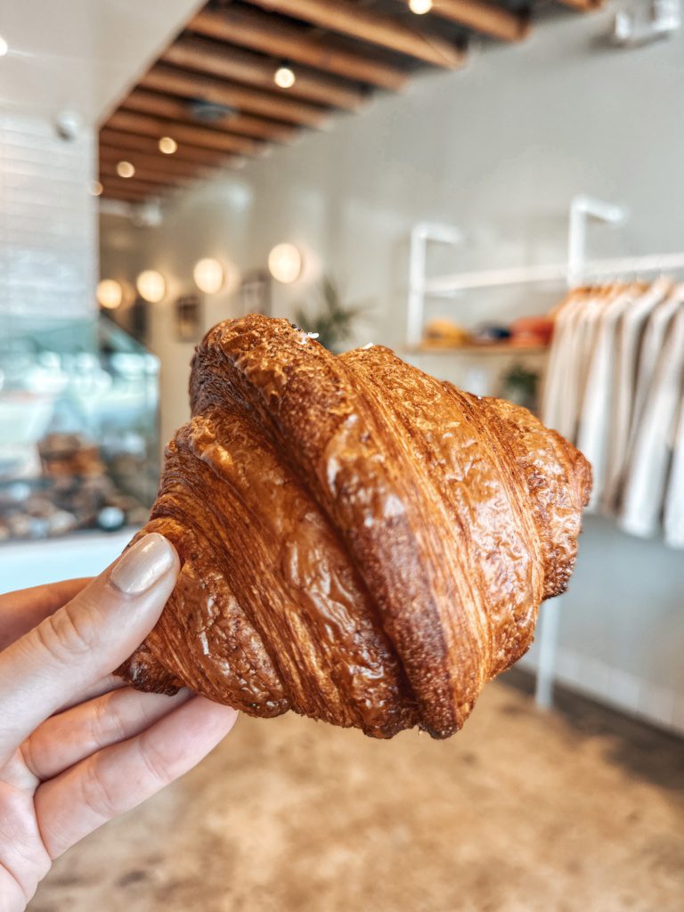 best croissants in la