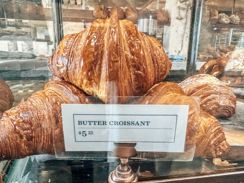 gjusta croissant
