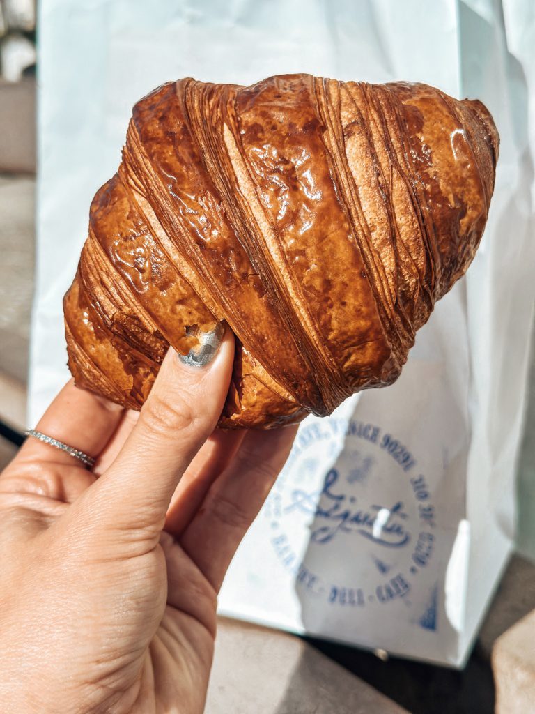 gjusta croissant