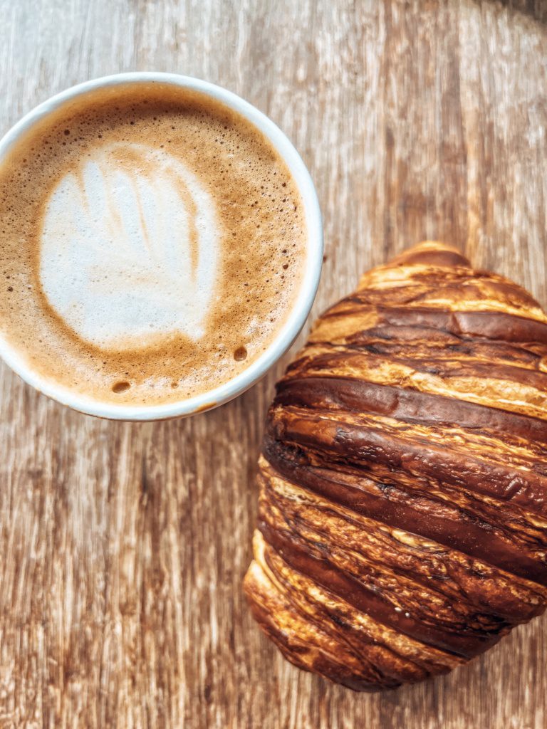 best croissants in la