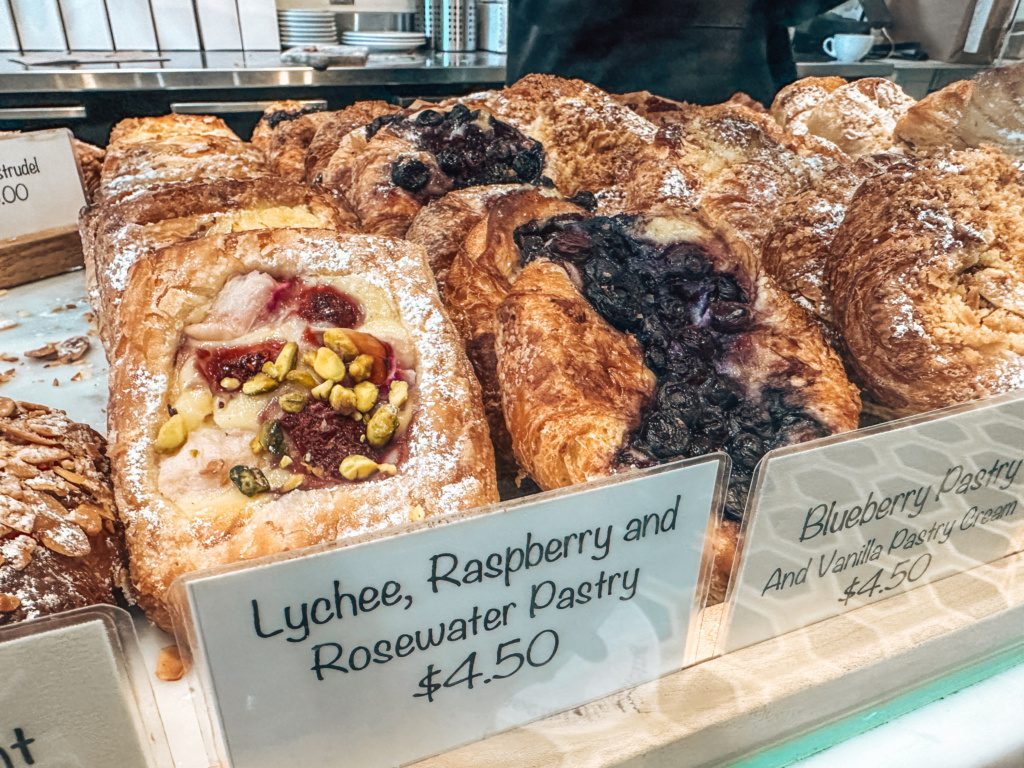 crust bakery victoria bc 
