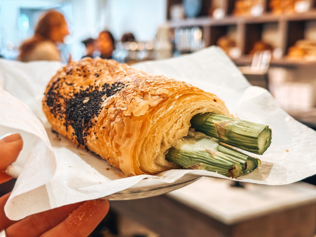 crust bakery victoria bc 