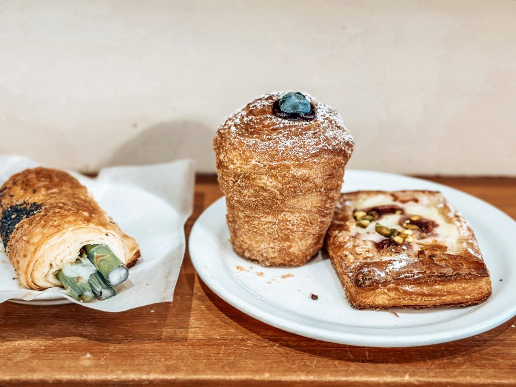 crust bakery victoria bc 
