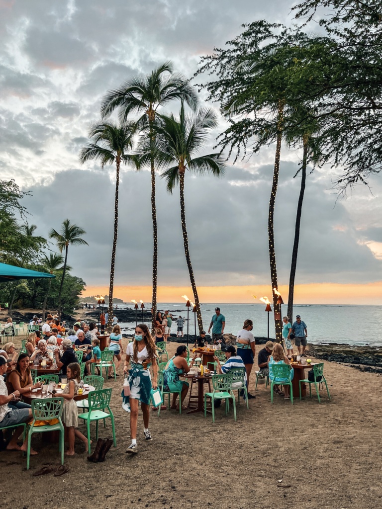 lava lava beach club kona hwaii